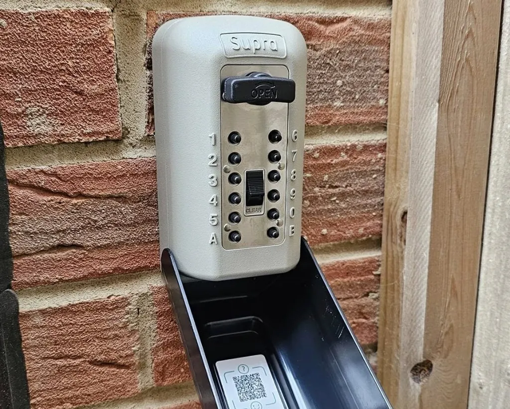 Key Safe Installation in Castleford