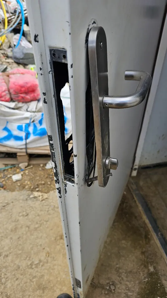 Lock Repair & Replacement in Castleford