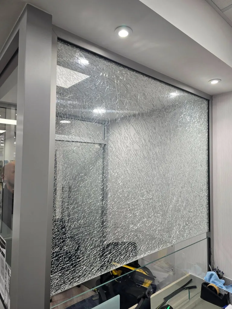 Anti-Bandit Glass Replacement in Leeds thumbnail 4