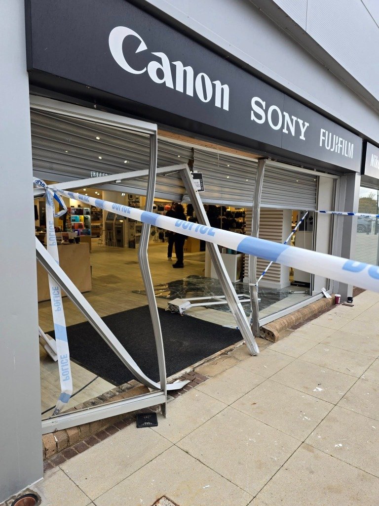 Emergency Boarding in Leeds: Rapid Response After Ram Raid thumbnail 2