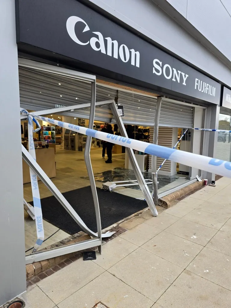 Emergency Boarding in Leeds: Rapid Response After Ram Raid thumbnail 2