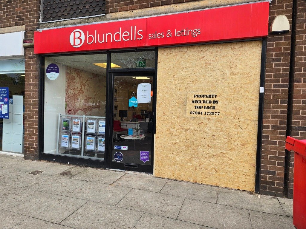 Emergency Boarding Up in Rotherham: Shop Front Repair