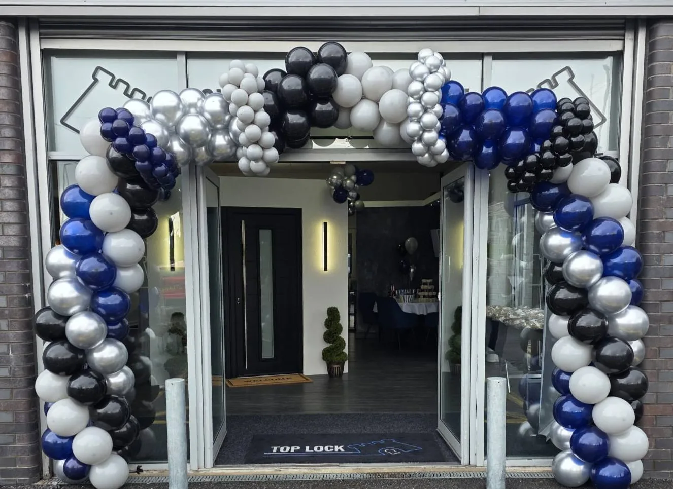 Top Lock Installation Showcase - Slide 1